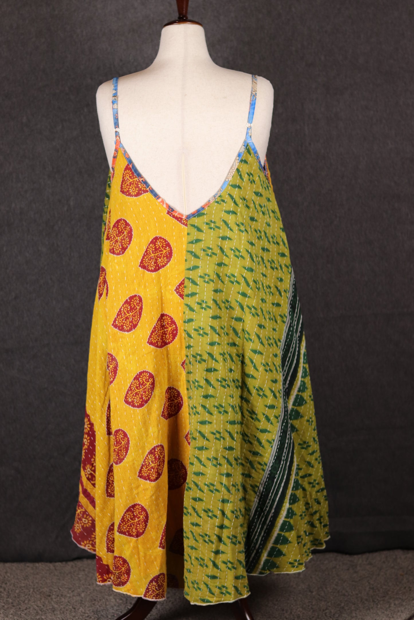 Sora Kantha patchwork dress back display, free-size bohemian style with recycled fabrics.